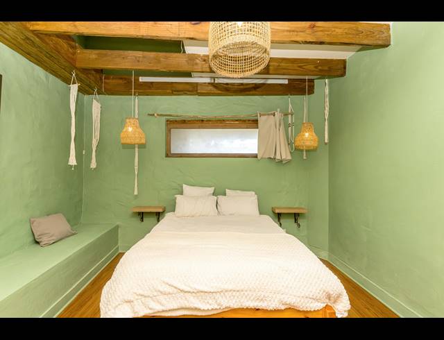 4 BEDROOM FREESTANDING TO LET IN OVERKLOOF